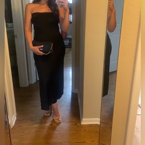 Worn once for a wedding it’s Australian size 14 fits more like a size 10 US